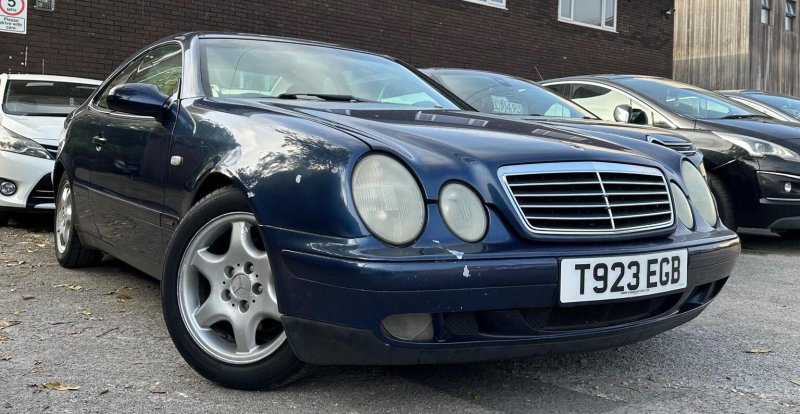 MERCEDES-BENZ CLK 3.2 CLK320 Sport Cabriolet 2dr